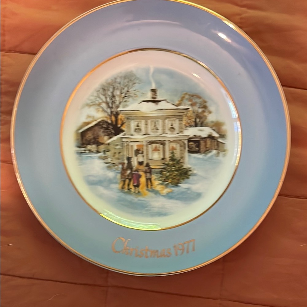 Avon Holiday Decor Plate - Blue and Gold
